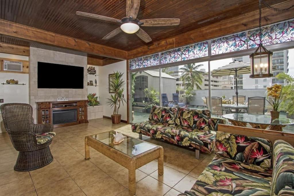 Hawaiian King Aparthotel Honolulu Luaran gambar